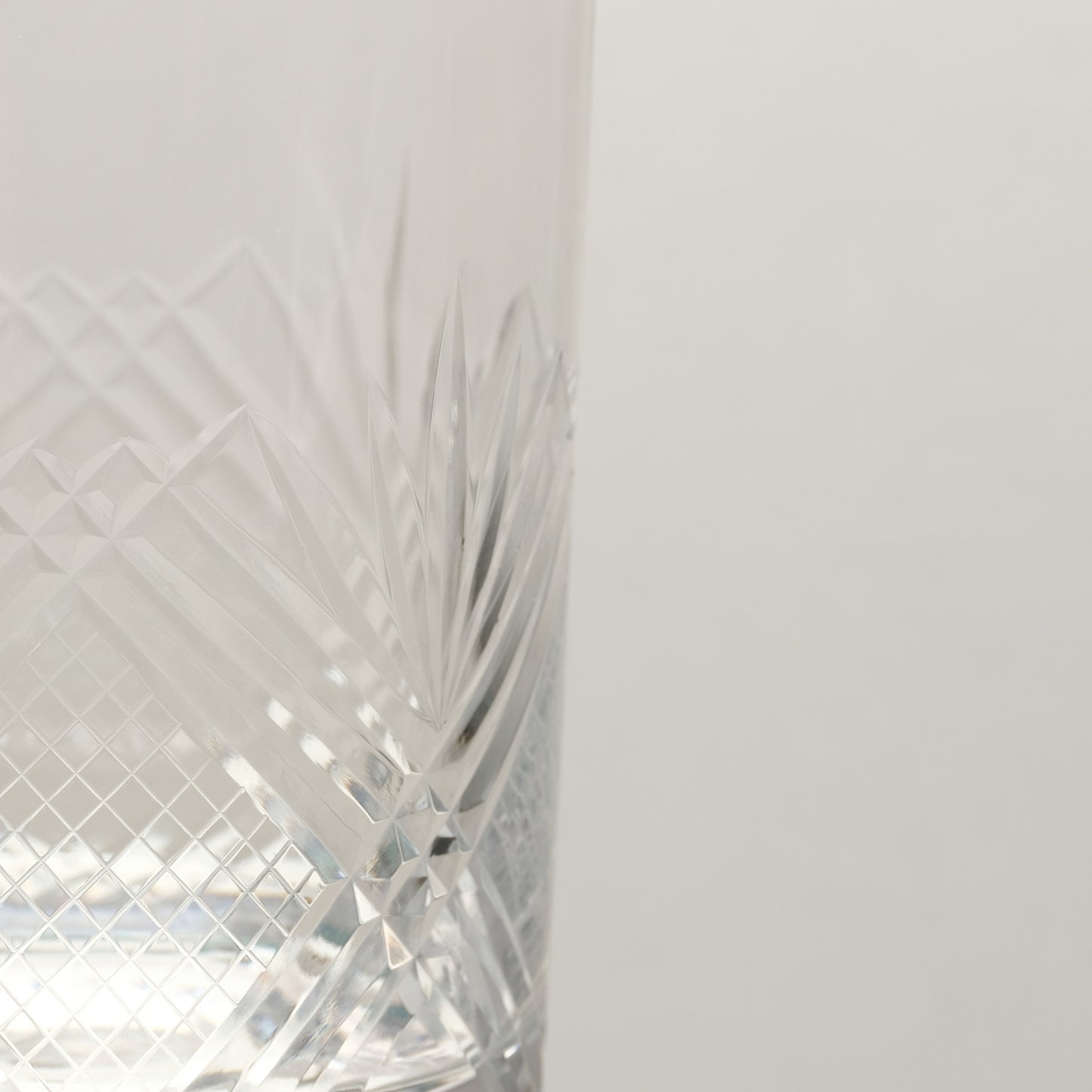 M&B Handmade Daintree Cocktail Mixing Glass (600ml)